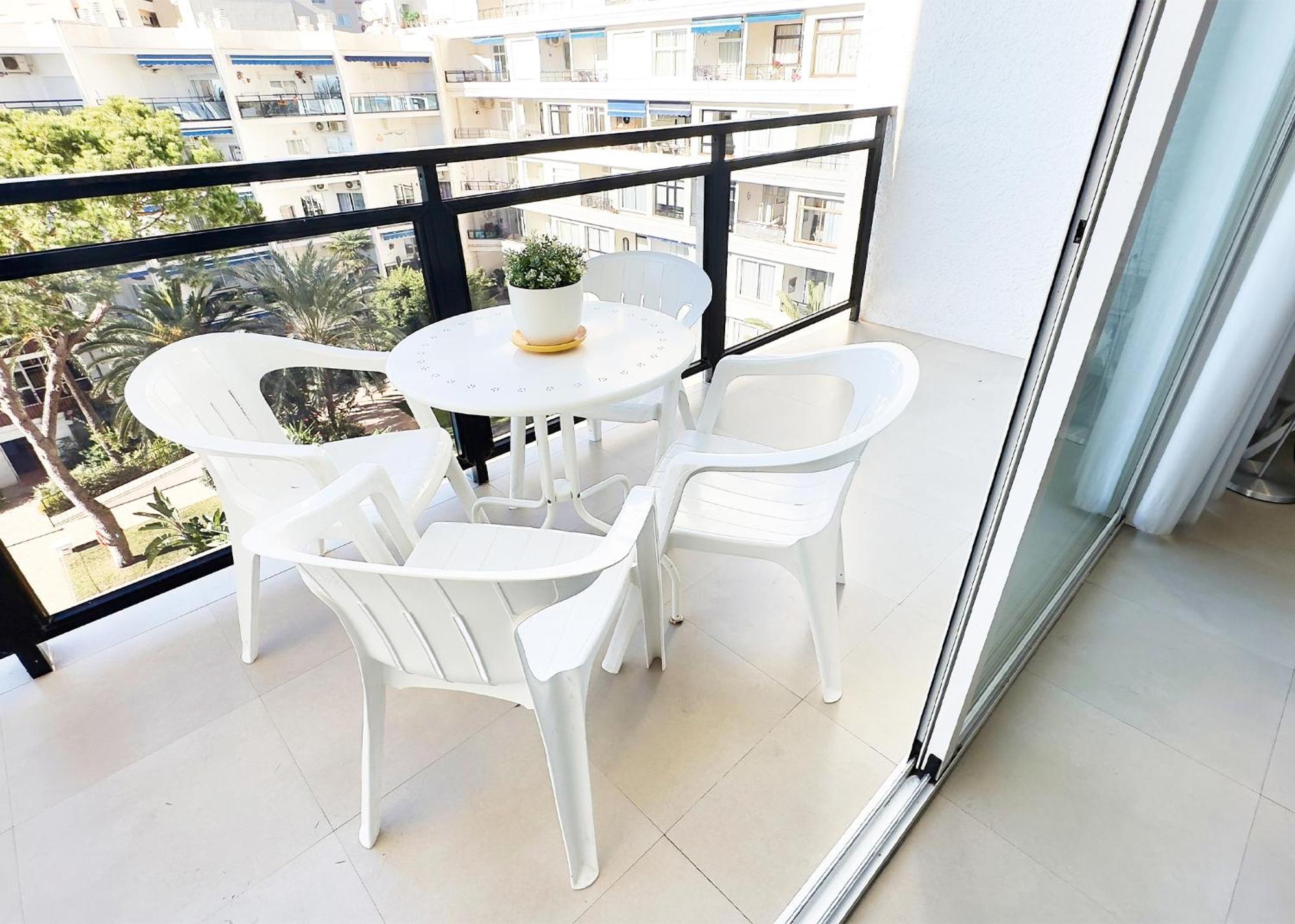 Skol 302 Super One-bedroom Duplex With Sea Views Appartement